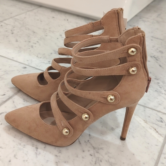 BCBGeneration Tan Stiletto heels - Picture 3 of 9